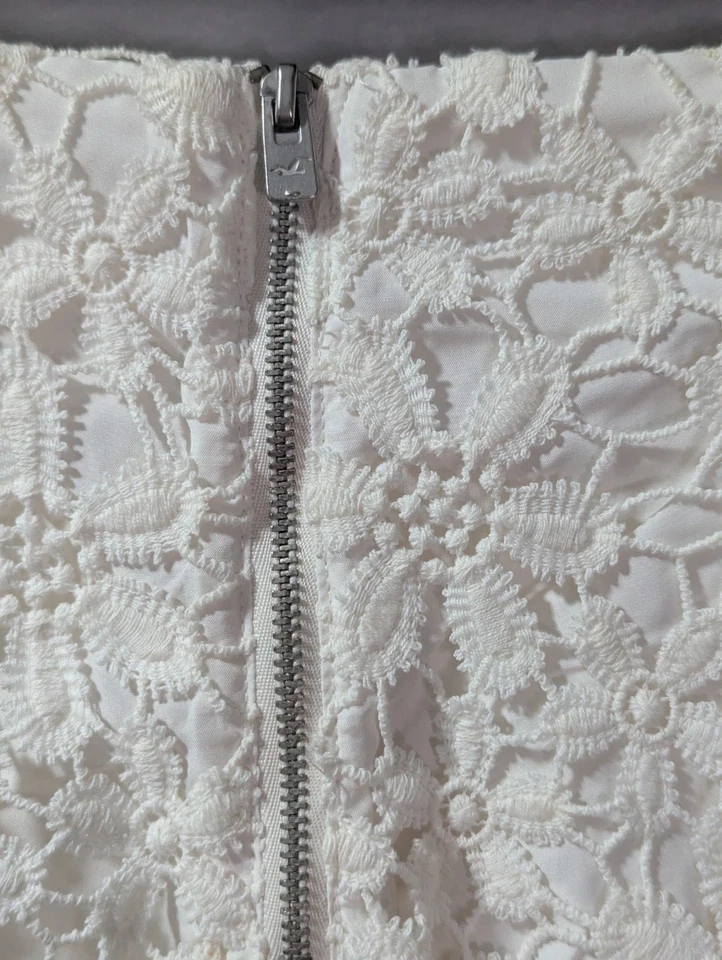 Pantalones Cortos Y2K Hollister Blanco Crochet Encaje Para Mujer Talla 1 Tiro Bajo Festival Boho Foto 3 de 4