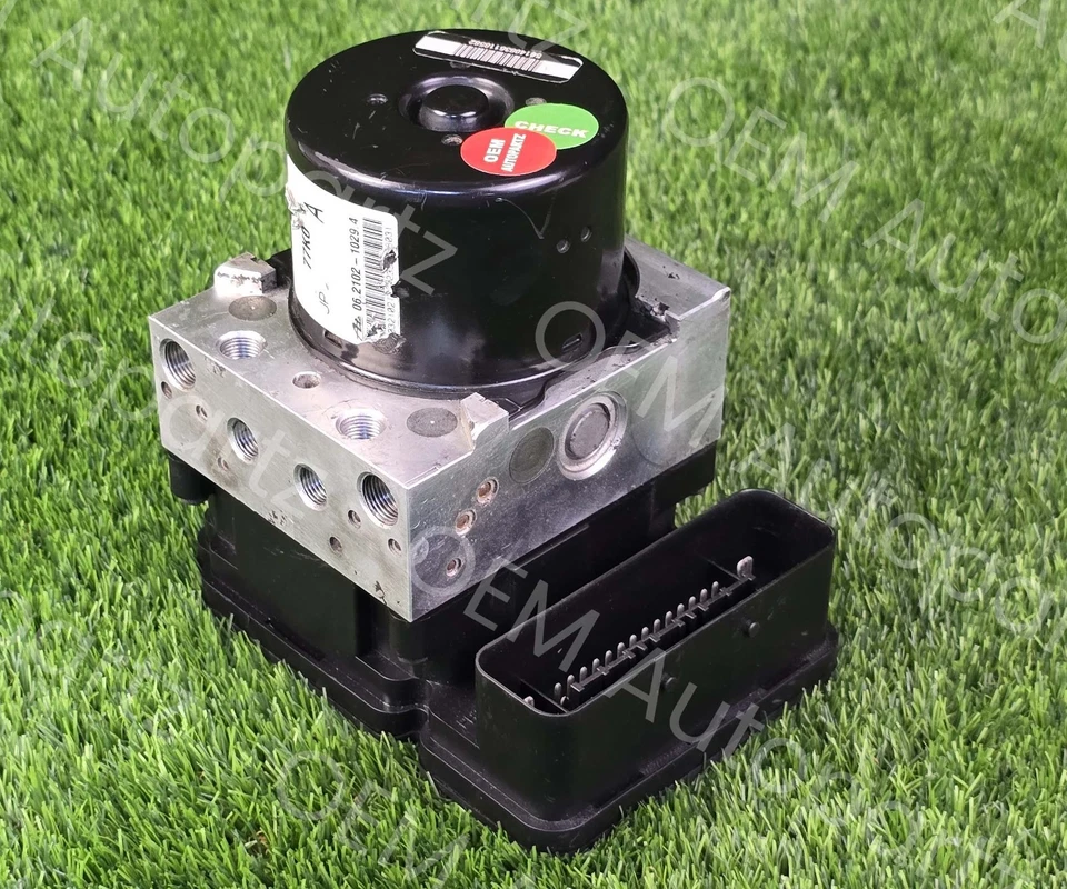 Bomba de actuador de freno ABS 77k0 5 puertas J24 4x4 fabricante original jdm usada Suzuki Grand Vitara Foto 4 de 4