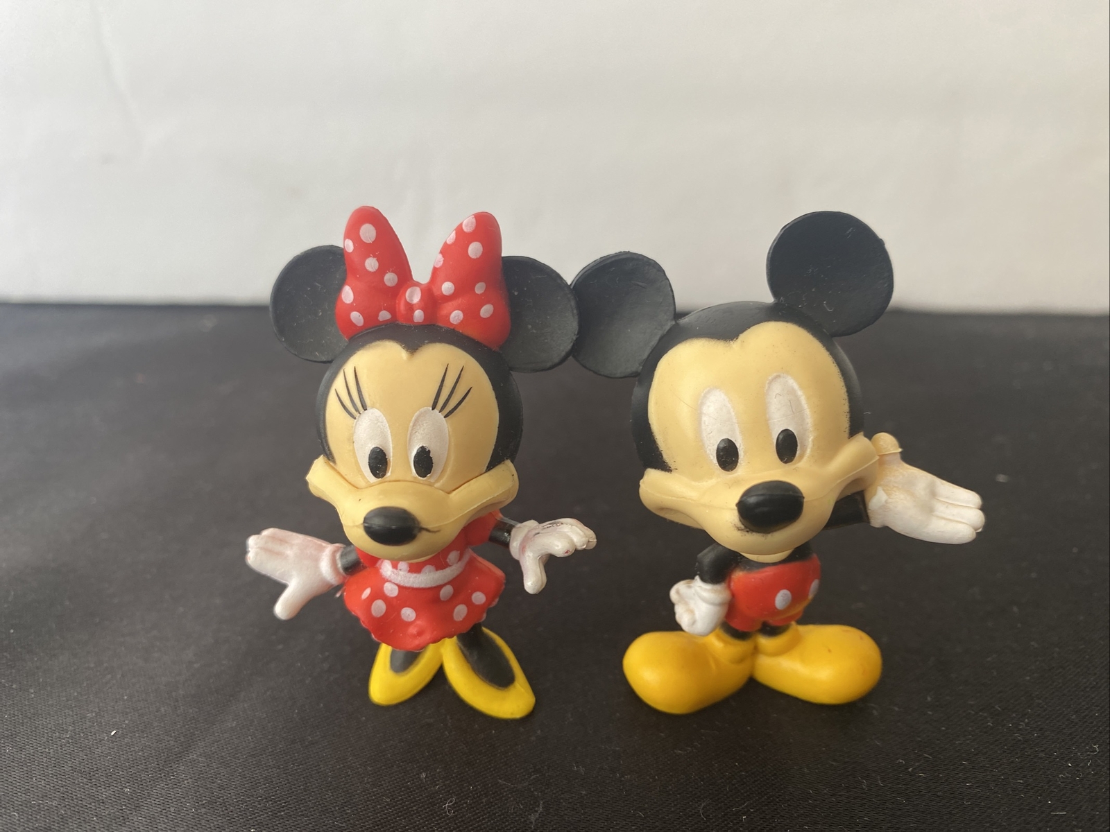 disney minnie mouse collectible mini figures