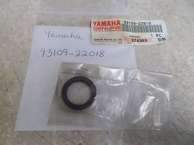 NOS OEM Yamaha Oil Seal 1977-1985 YZ400 IT250 YTZ250 TZ250 93109