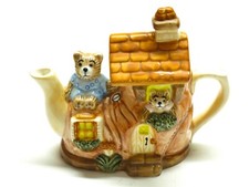 Adorable Teacup with Bears Decorative China with removable Top