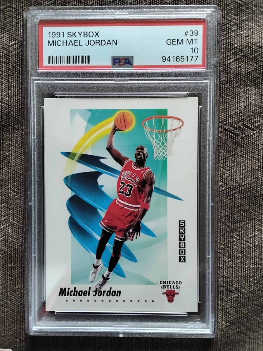 Michael Jordan 39 Michael Jordan 1991 SkyBox #39 Base Price Guide