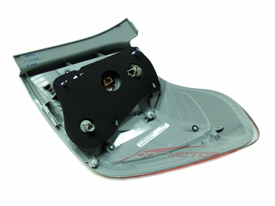 Luz trasera izquierda para Toyota Highlander 2011 lado del conductor Foto 2 de 2