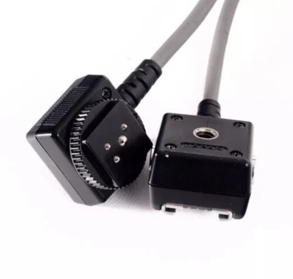 Nikon SC-17 Off-Camera Flash Extension TTL Hot Shoe Cord - Image 2 of 2