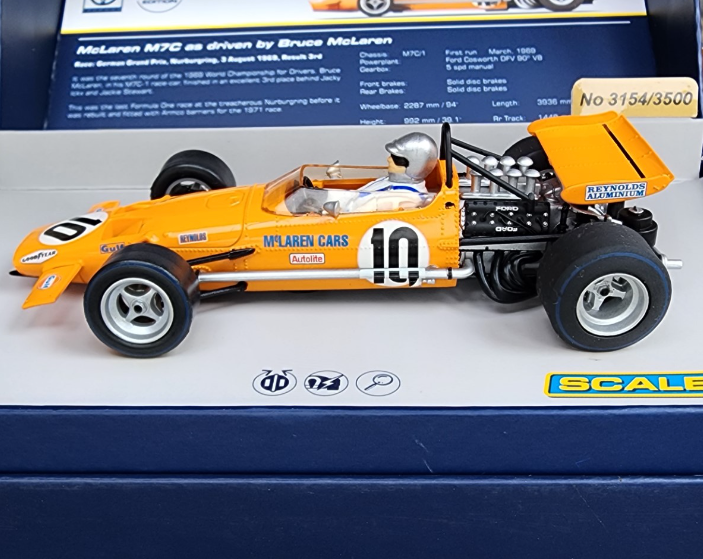 SCALEXTRIC 1/32 TEAM MCLAREN M7C #10 BRUCE MCLAREN SLOT CAR 1/3500 