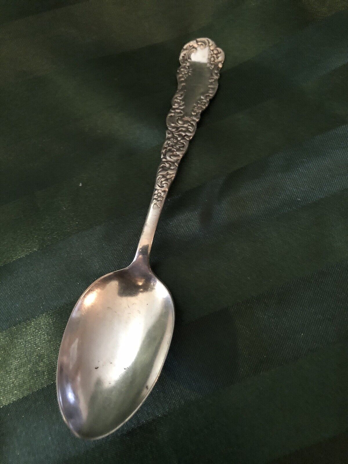Vintage WM Rogers & Son  AA “Florida” Pattern Spoon Teaspoon