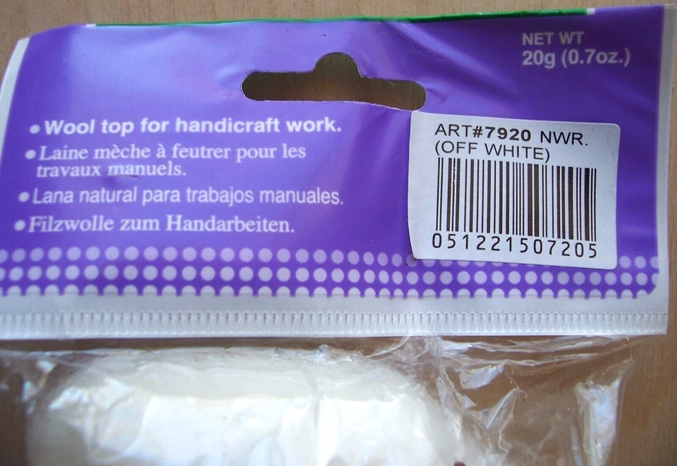 Clover 20 Grams Natural Wool Roving Off White 7920 New - Image 3 of 3