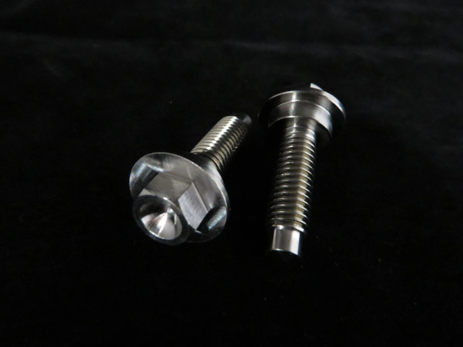 Kawasaki KXF450 2017 Docwob Super light Titanium seat fixing bolts TI3124