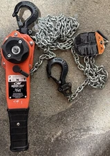 CM Series 653-A 3/4 Ton Lever Chain Hoist/ Come Along Lifting Device Used Few **