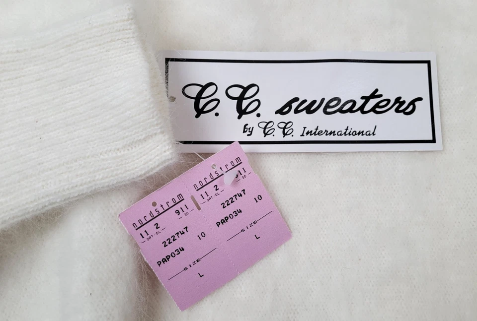 NWT CC INT'L Beaded Fuzzy Angora Sweater VTG Womens White Size L - Image 3 of 4