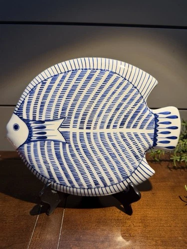 Vintage Blue & White Hand Painted Large Trivet  9.5” L 8” W. EUC. RARE HTF - product listing photo