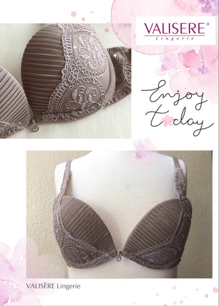 VALISERE Luxury by Triumph Embroidered Push Up UnderWire Plunge