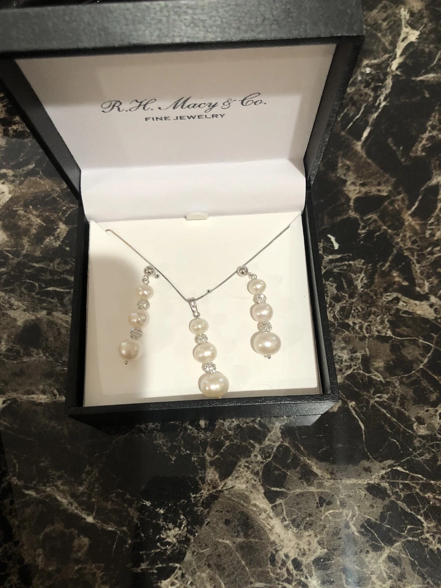 Macy 2024 pearl necklace