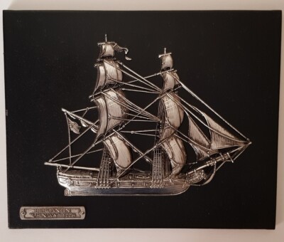 Vintage BERGANTIN ''U.S. Marine'' 1778 schwarz Leder 3D Relief Plakette Spanien Rodex