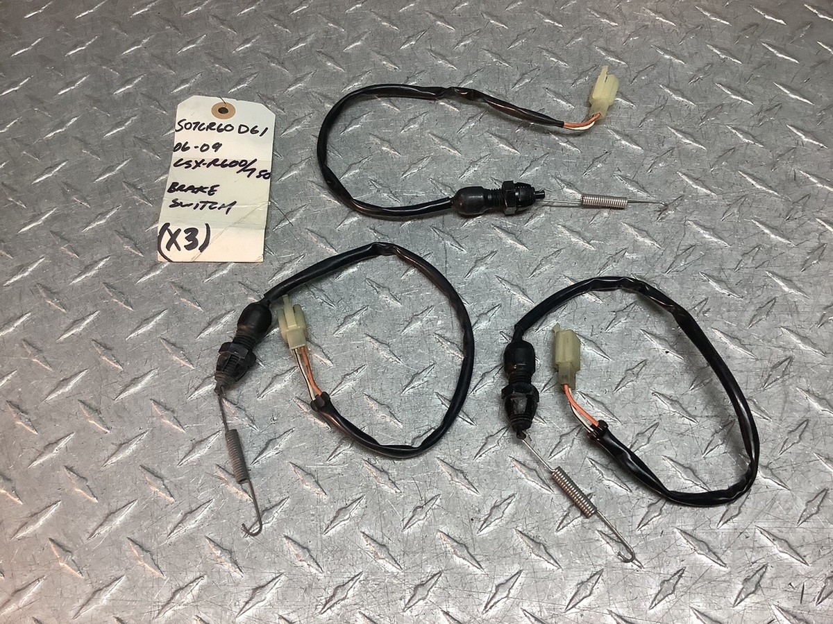 06 07 2006 2007 SUZUKI GSXR 600 750 BRAKE SWITCH REAR OEM 45 06 07 2006 2007 SUZUKI GSXR 600 750 BRAKE SWITCH REAR OEM 45