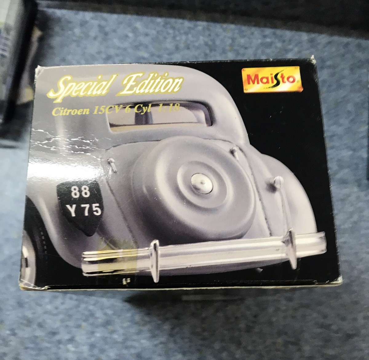 Maisto Special Edition 1952 Citroen 15CV 6 Cyl Diecast Model Car