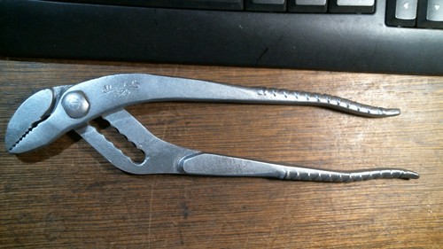 V. EARLY Williams Tools 1520 9-1/2” Slip Joint Pliers USA BUFFED UP PARROTHEAD