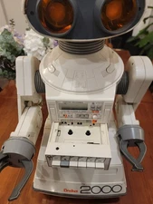 LOOK Vintage TOMY OMNIBOT 2000  Robot 