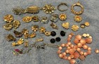 Lot Antique Costume Jewelry For Parts Or Repair Brooches Earrings Lisner Monet — photo 10