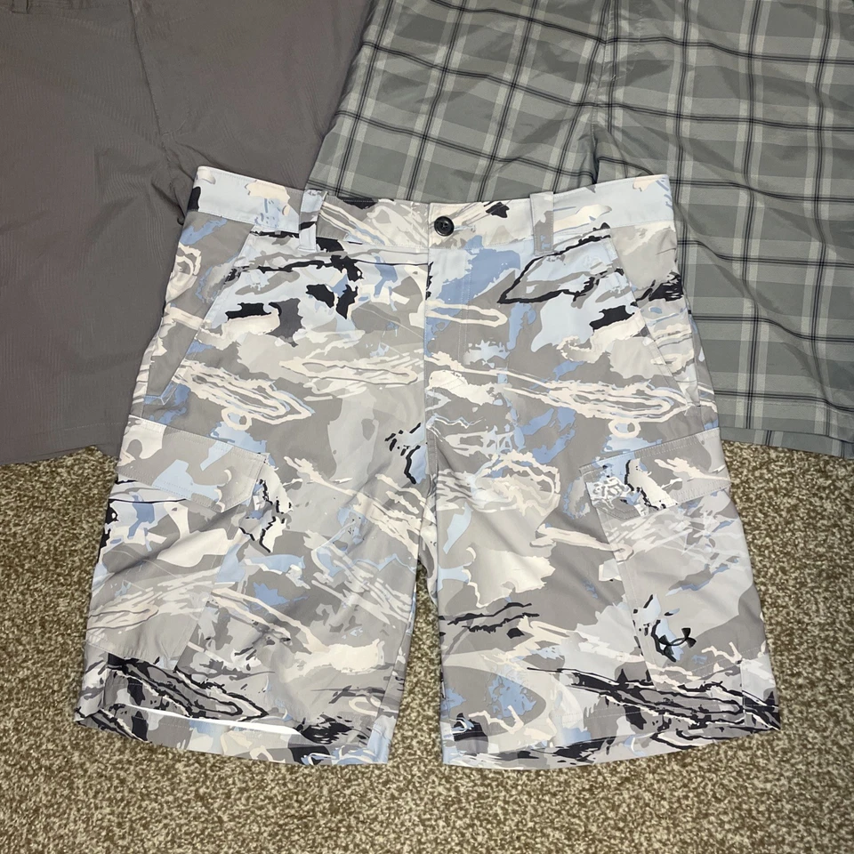 Under Armour Hombres Lote de 3 Pantalones Cortos Carga Camuflaje Gris Cuadros Talla 36 Golf Pesca Foto 2 de 4