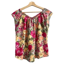 LC Lauren Conrad XS Green Pink Floral Pleated Chiffon Short Sleeve Top Blouse