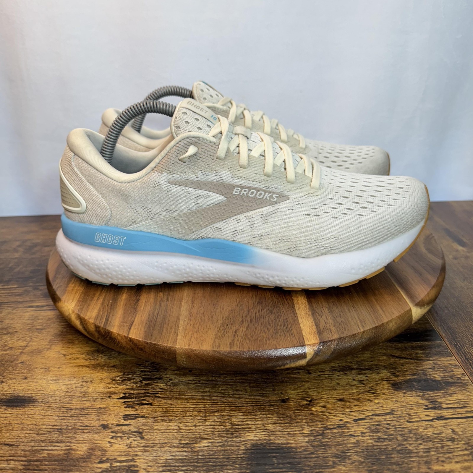 Brooks Ghost 15 Shoes Womens Size 10 Beige Blue Running Sneakers No Insoles