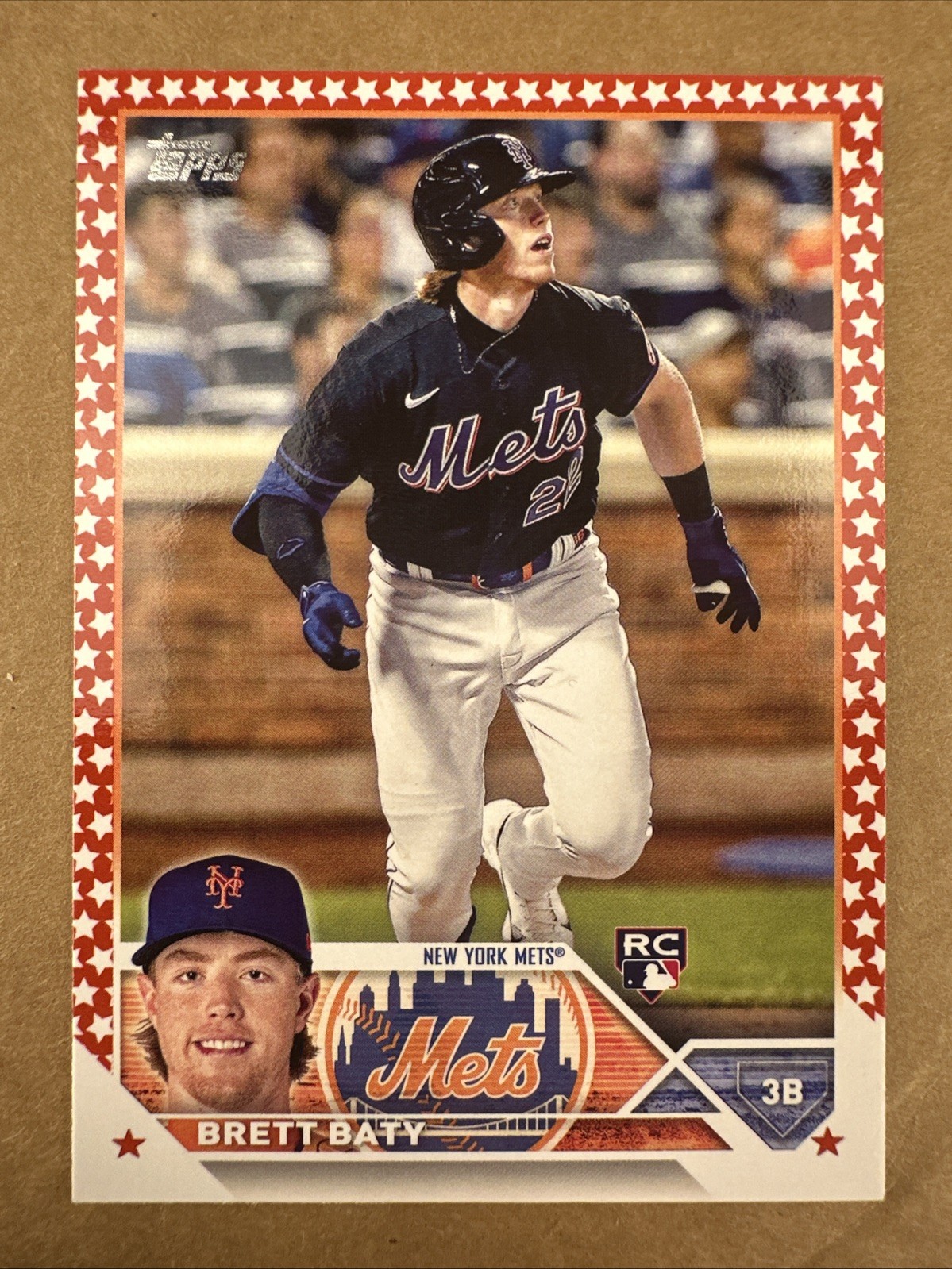 2023 TOPPS SERIES 1 (#89) - INDEPENDENCE DAY PARALLEL - BRETT BATY RC /76