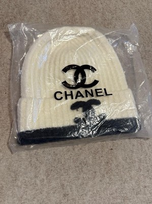 CHANEL Ivory/Black Knit Beanie Hat Logo Accent One Size Women