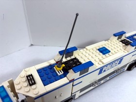 Lego City: Police:  Police Command Center 7743 (2008)