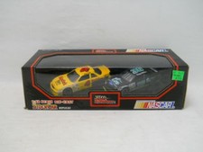 Racing Champions 1/43 Scale Die Cast Set: Ernie Irvan 4  Kenny Wallace 36