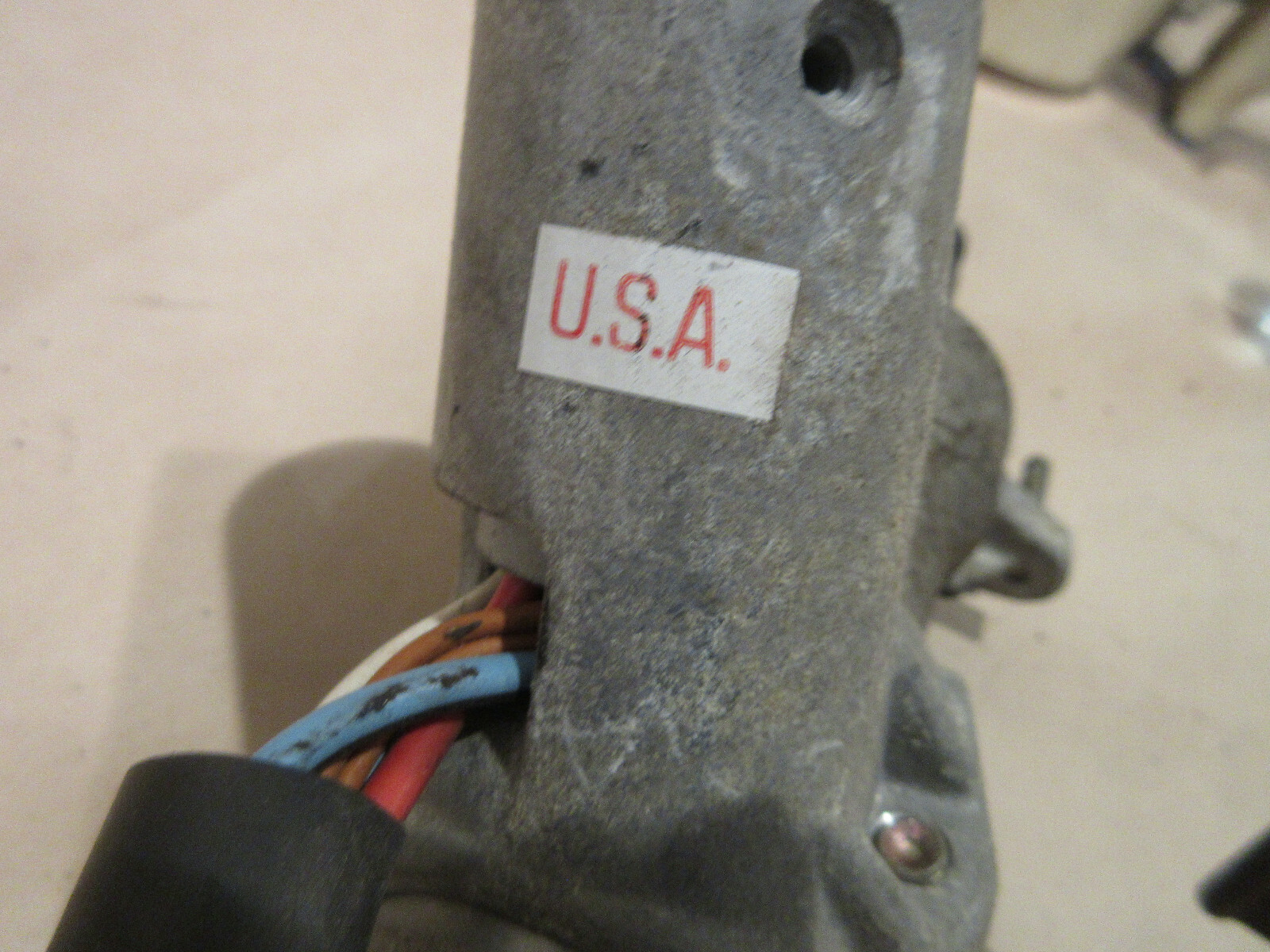Ferrari  Mondia t - Steering Column / No Key - P/N 133903