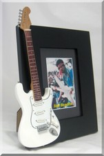 JIMI HENDRIX Woodstock Miniature Guitar Frame