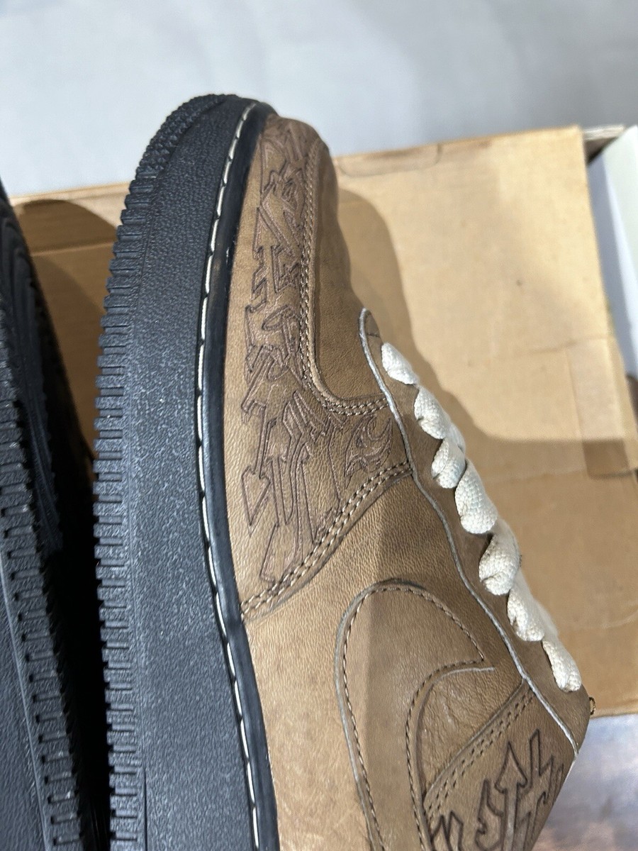 GOOD condition Size 7 NIKE AIR FORCE 1 PREMIUM LASER GOOD condition Size 7 NIKE AIR FORCE 1 PREMIUM LASER
