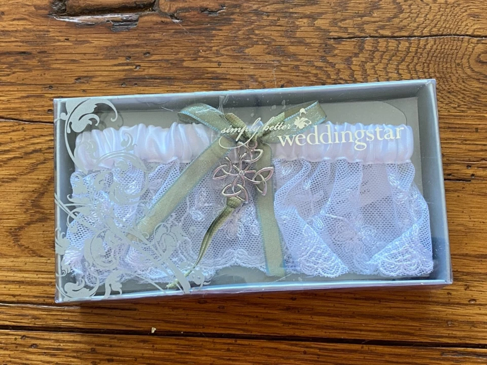 Liga de boda colección celta estrella de bodas nueva en caja Foto 2 de 4