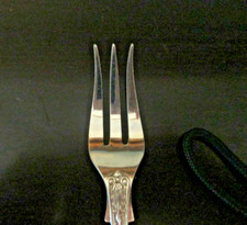 Roberts Belk Flatware In Antique Us Silver-Plated Flatware for