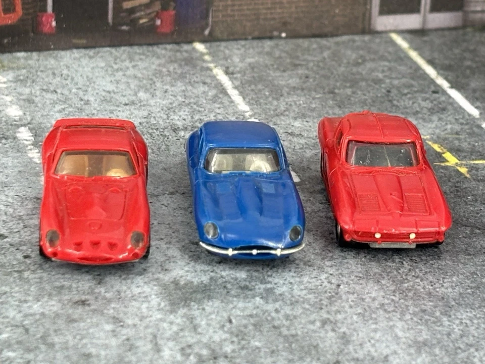 Lot of 3 Monogram Mini Exacts Jaguar & 2 Corvettes 1:87 Scale HO Vintage - Image 2 of 4