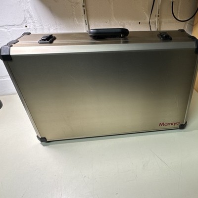 Mamiya Aluminium Kamerakoffer silber mit Schaumstoffeinlage, abschließbar