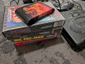 Sega Gensis bundle with all cables, 1 controller and 5 games