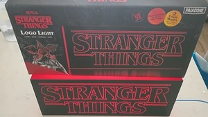 Stranger Things Logo Light USB or Battery, 2 Light Modes Black+Red Paladone