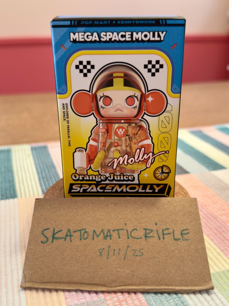 MEGASPACE MOLLY 100% シリーズ4 TREVOR ANDREW Mega Space Molly 100% Anniversary Series 4 Figure【TREVOR
