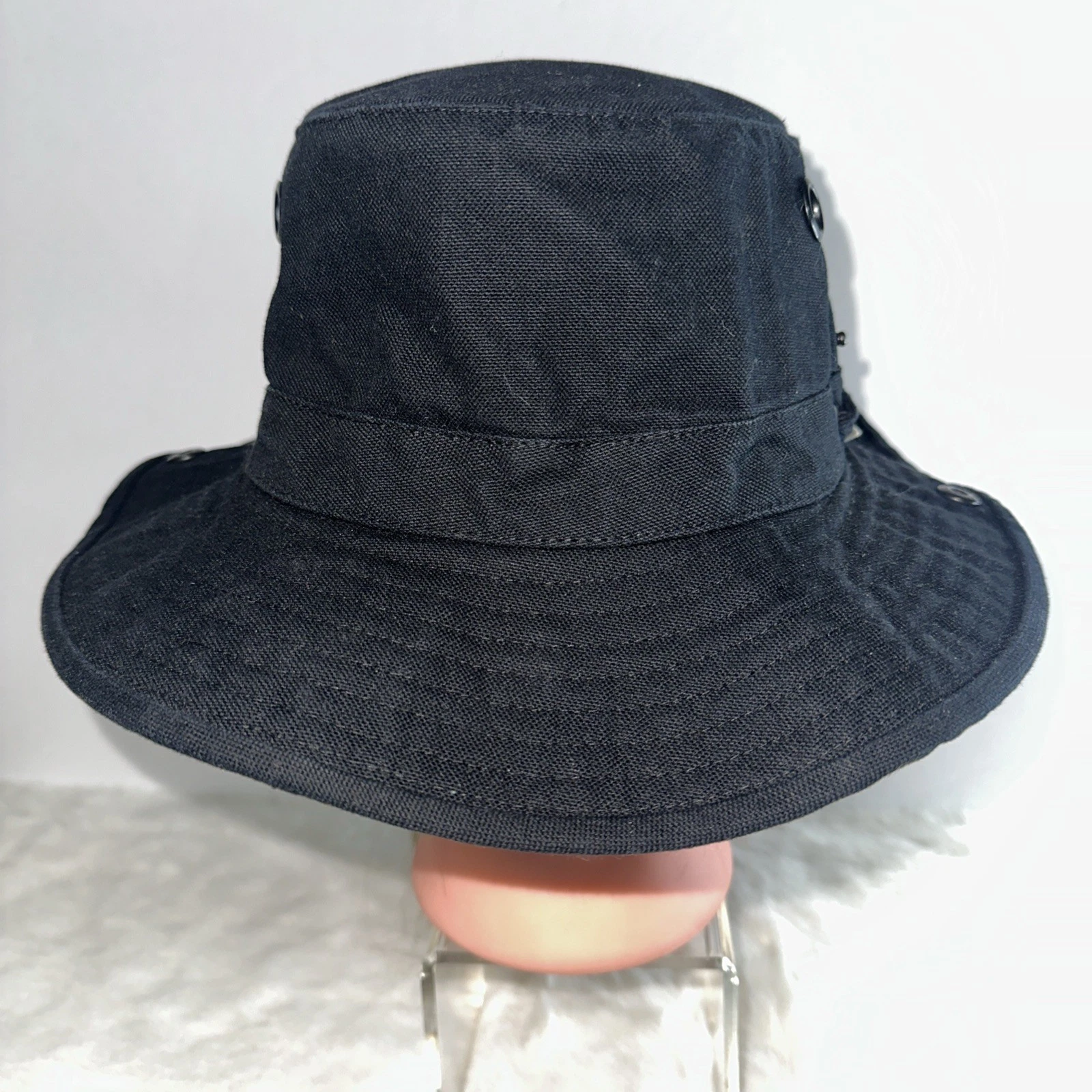 Tilley Hat Bucket Fitted Mens 7 1/2 Black T3 The Wanderer UPF 50+ Chinstrap EUC