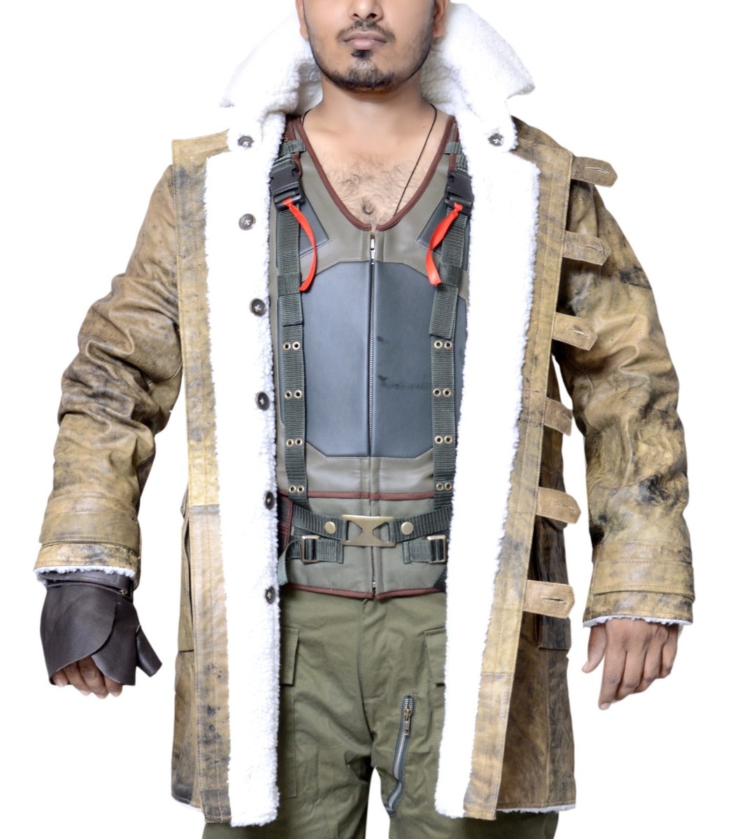 Rubie's Classic Batman Costume for Men from The Dark Knight Rises, Style 1, Size XL, Chest 111-116 cm, Waist 91-101 cm, Inseam 84 cm