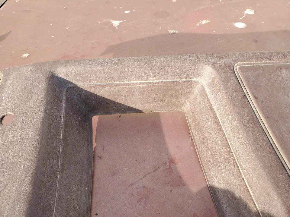 1981 1983 1985 1987 Chevrolet Monte Carlo CL LS SS RH Rear Sail Panel Dk Maroon - Image 3 of 4