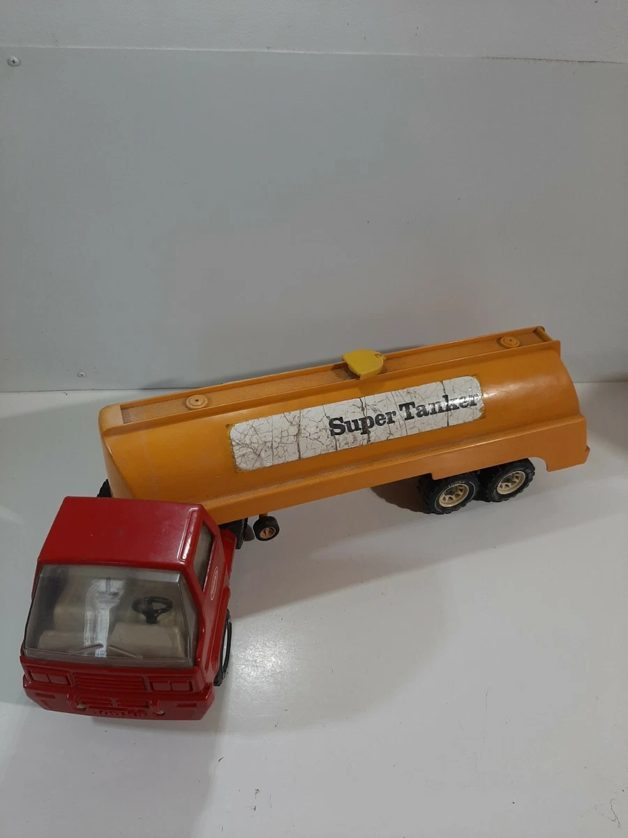 Vintage Pressed Steel Metal Plastic Tonka Super Tanker Semi Truck XR 101