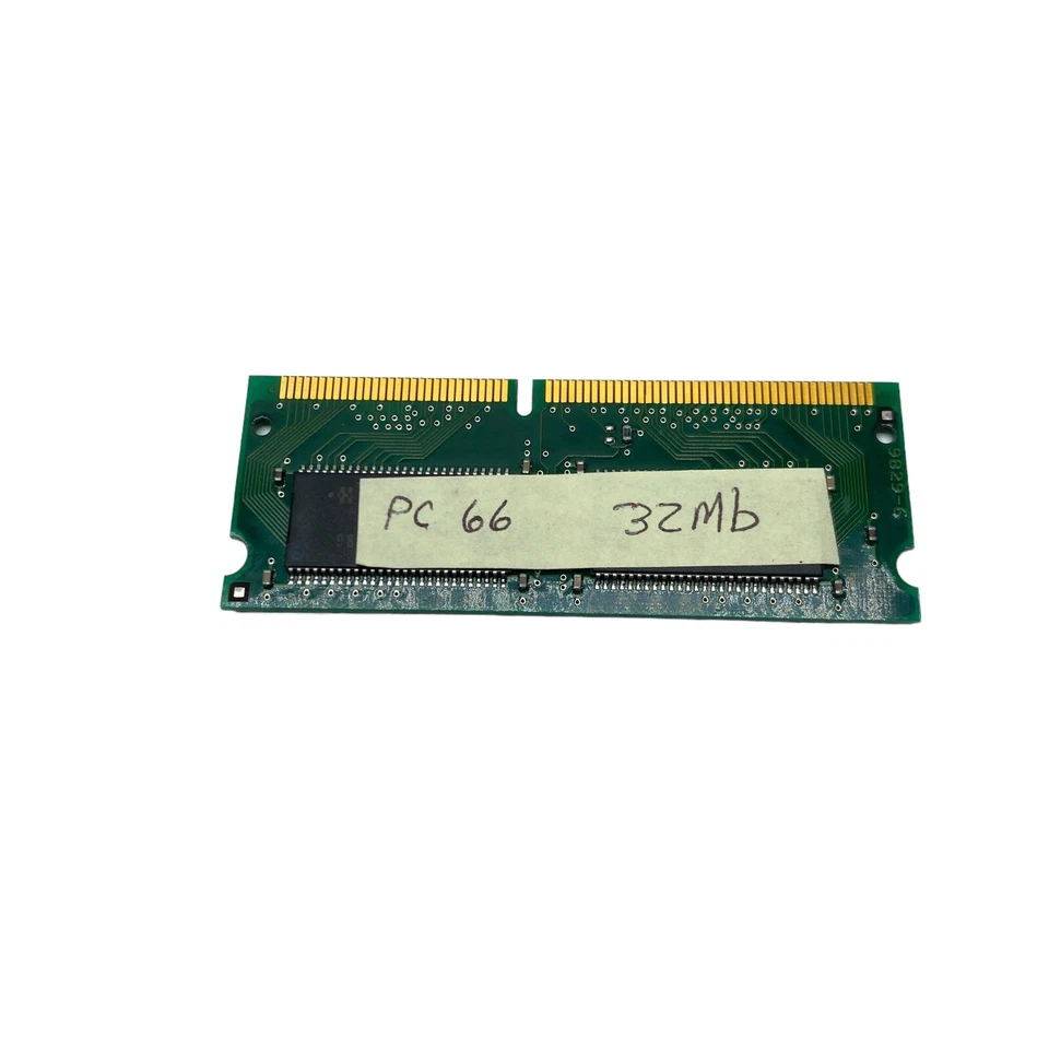 Hyundai 9828 Memory Module HYM7V64401TQG-10 32MB PC66 32MB. - Image 2 of 2