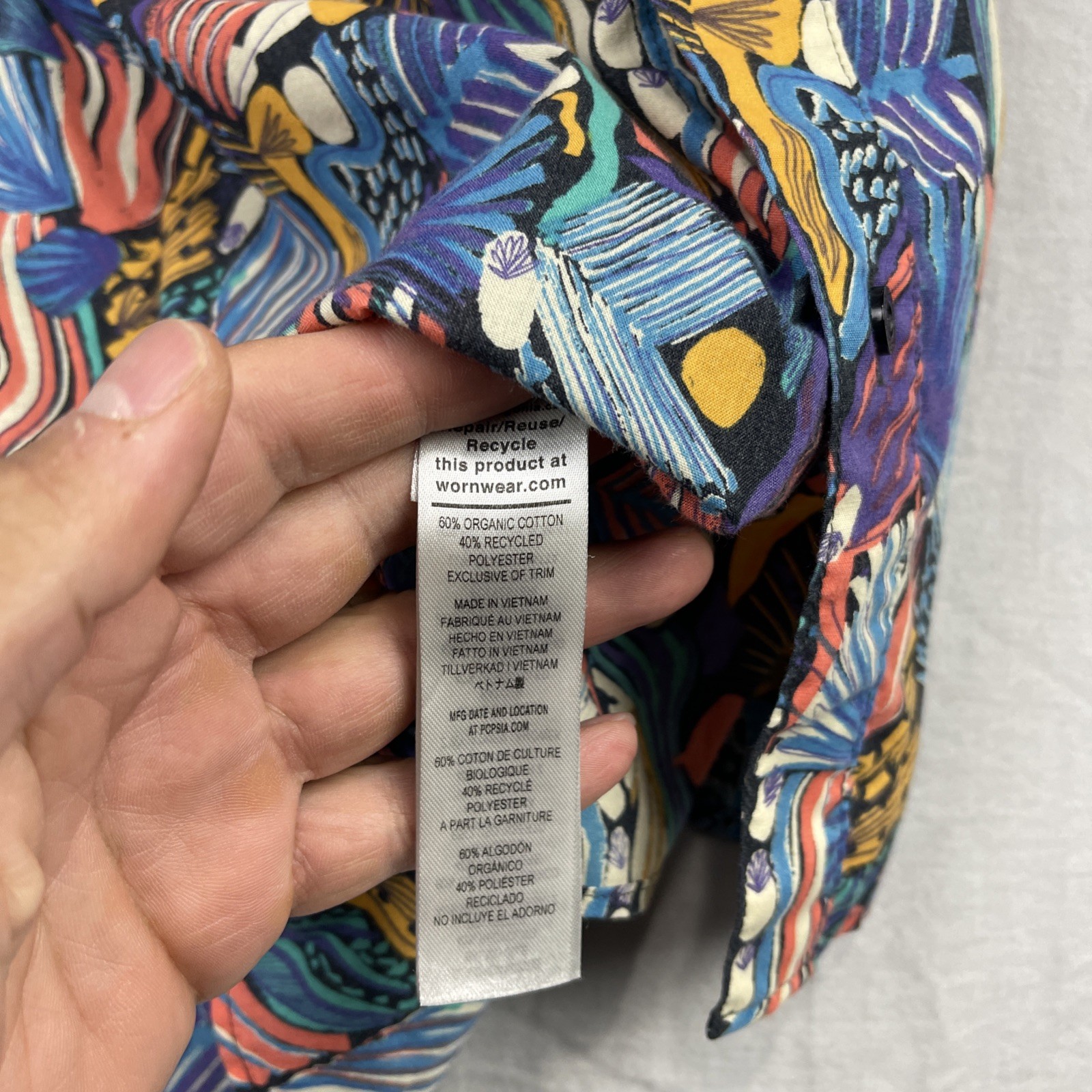 Patagonia Shirt Mens Medium Floral Button Up Short Sleeve Hawaiian Colorful thumbnail 10