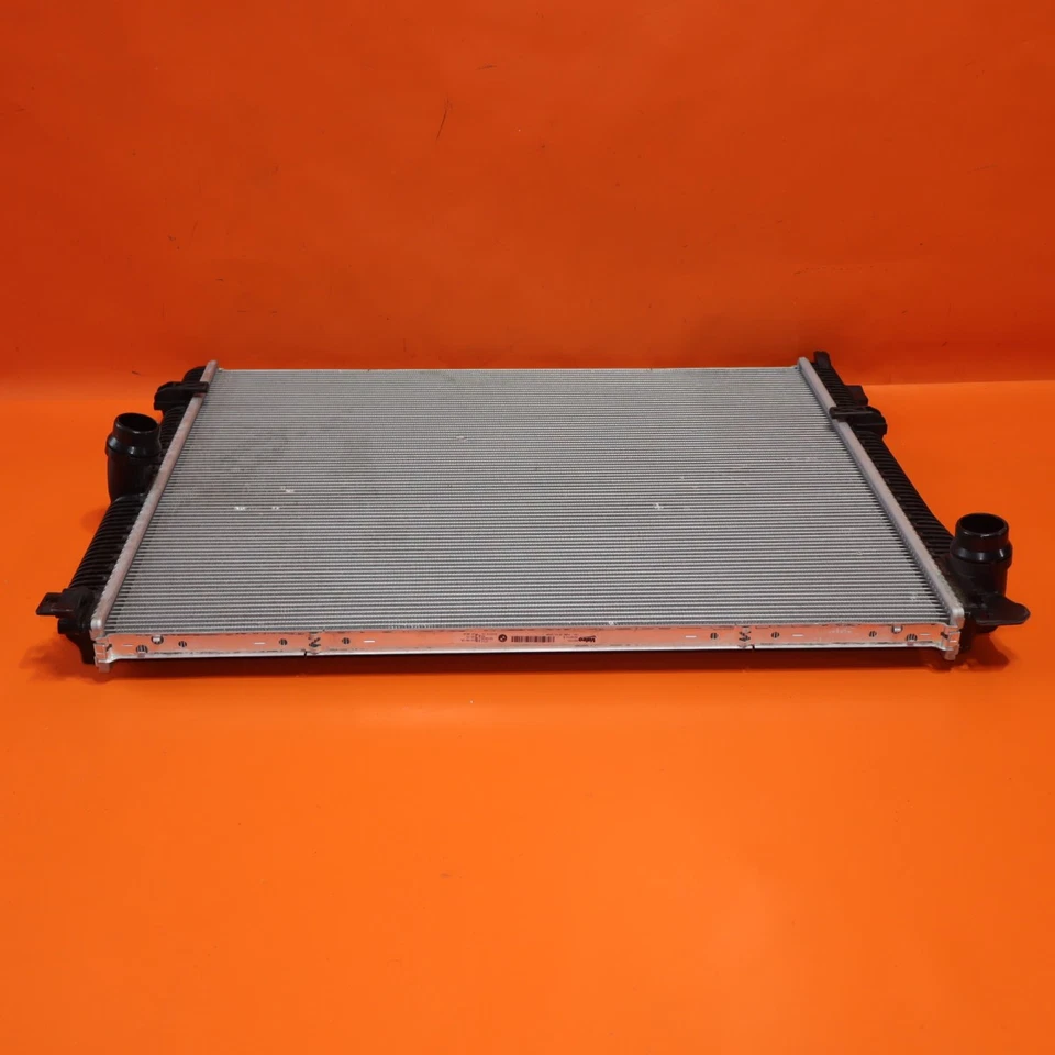 RADIADOR BMW 330 2022 2023 2024 2025 17115A30678 OEM Foto 4 de 4