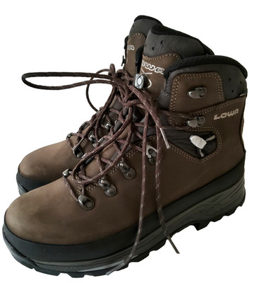 LOWA Tibet GTX Outdoorschuhe Sepia/Black Herren Größe 42 Neuwertig KP 318,00  