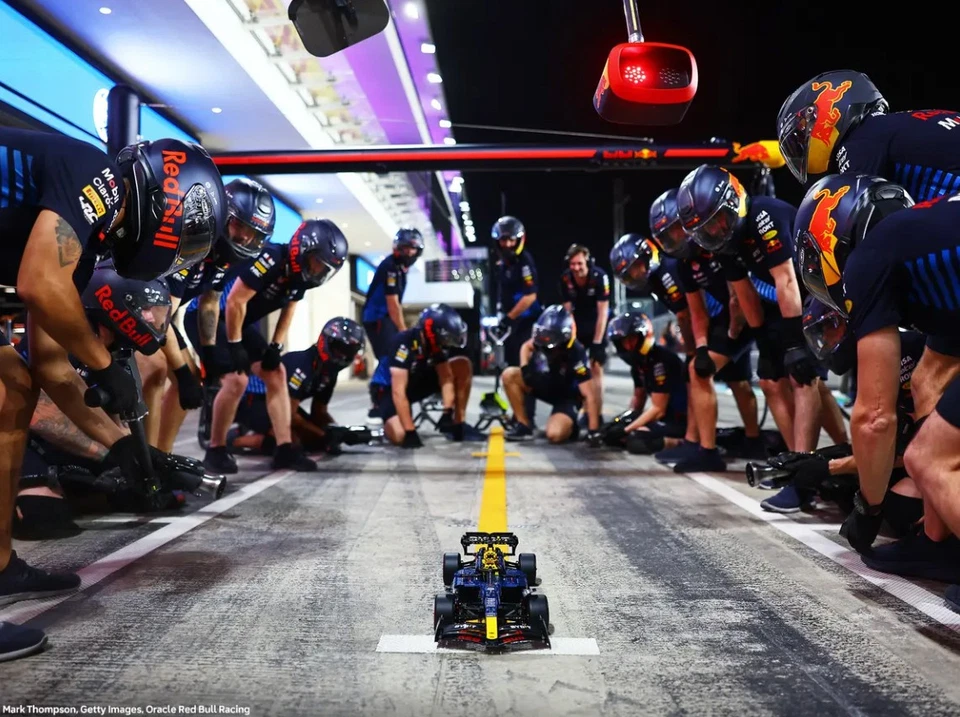 Lego Technic 42206 - Oracle Red Bull Racing RB20 F1 Rennauto * NEU & OVP * - Bild 4 von 4