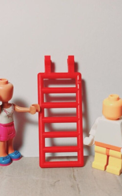 New LEGO RED Ladder Monkey Bars Training Boot Camp House Fire Escape Window